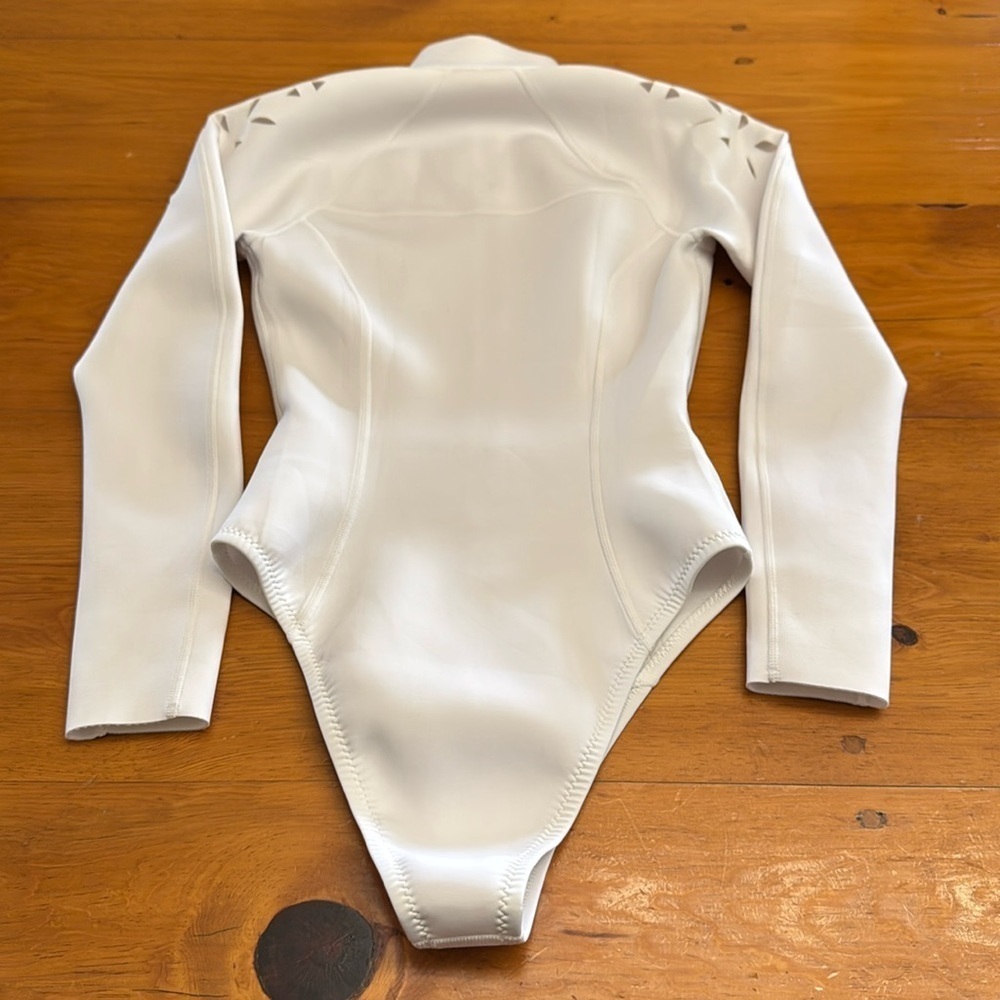 GiGi C Alexis Surfsuit - Picture 8 of 11